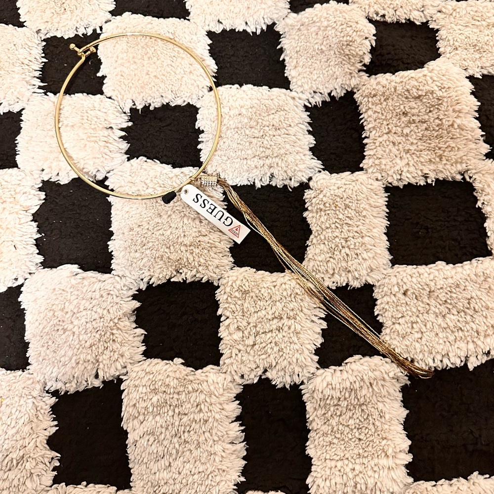 Guess Gold Chain chocker necklace
